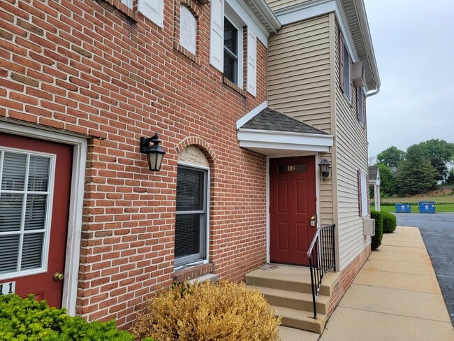 Photo - 61 W Church St Unit 12