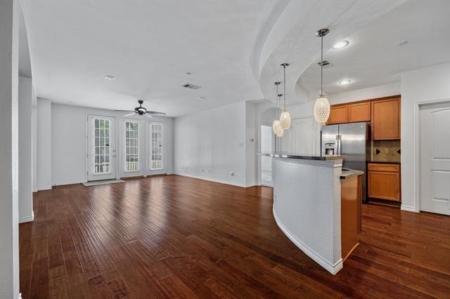 Photo - 950 Henderson St Unit 1104