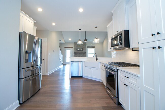 Photo - 1441 Hereford Blvd