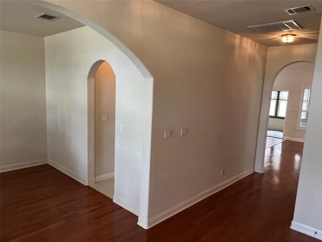 Photo - 6126 Hartson