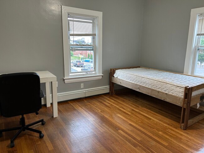 Photo - 23 Weston St Unit 21