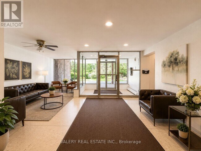 Photo - 671 Woolwich St Unit 704