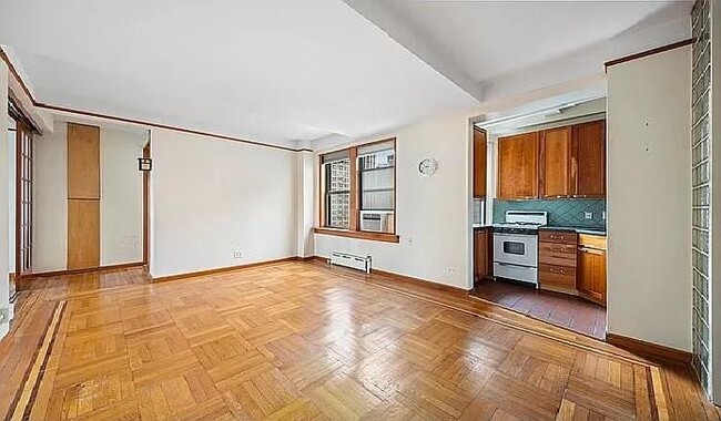 Photo - 30 W 90th St Rental