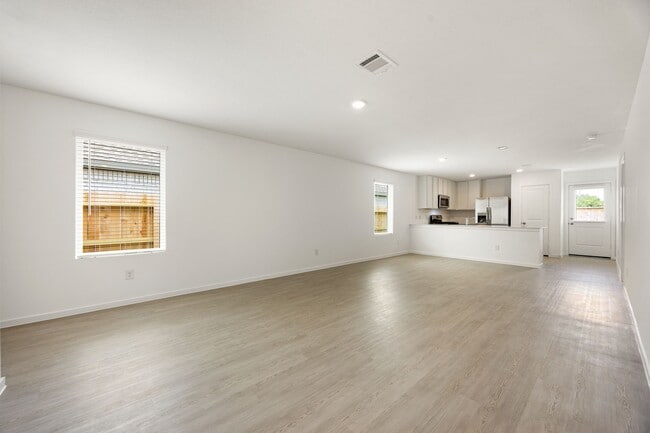 Photo - 27418 Sweetwater Bay Dr