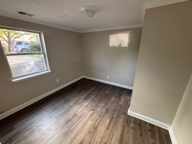 Photo - 575 El Paseo Pl