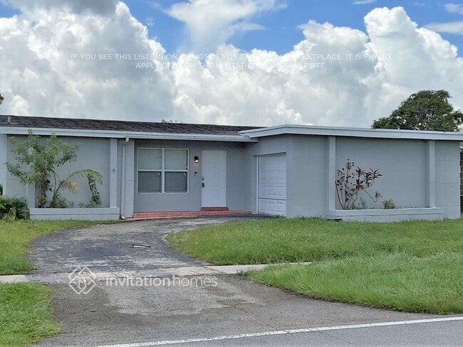 Building Photo - 8530 NW 27th Pl Rental