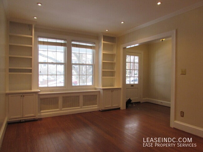 Photo - 2215 39th St NW