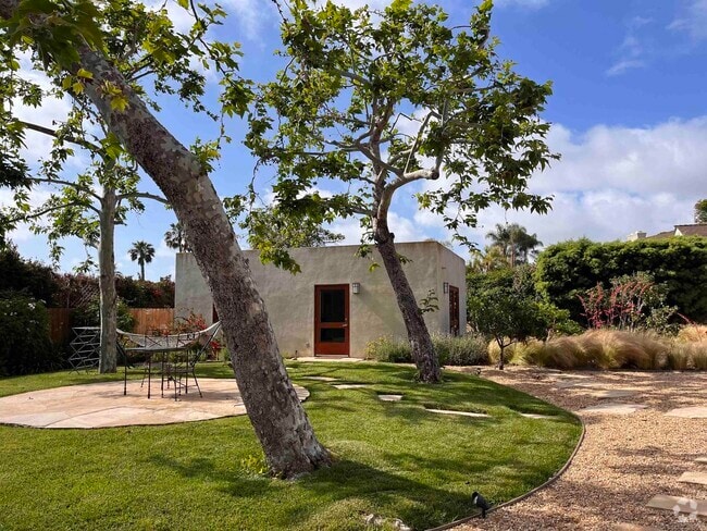 Building Photo - 2330 Calle Del Oro Rental