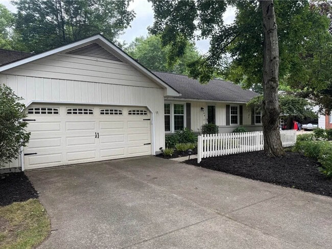 Building Photo - 244 Atterbury Blvd Rental