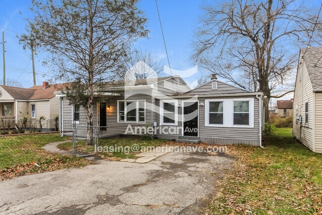 Photo - 3232 Mohawk St