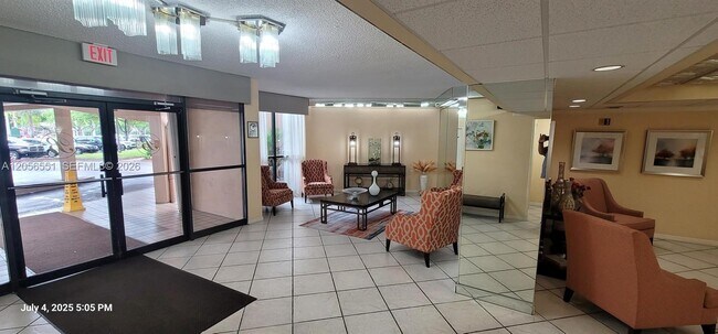 Photo - 1300 St Charles Pl Unit L19