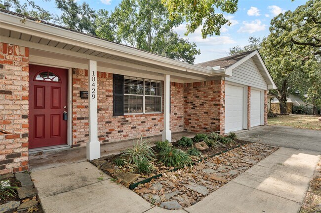 Photo - 10429 Moorberry Ln