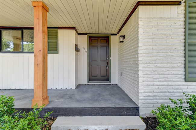 Photo - 5655 Wigton Dr