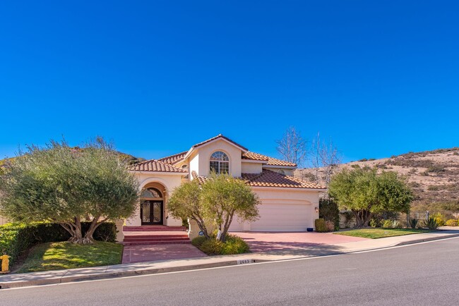 Luxury Living in this Stunning Pool Home! - Luxury Living in this Stunning Pool Home!