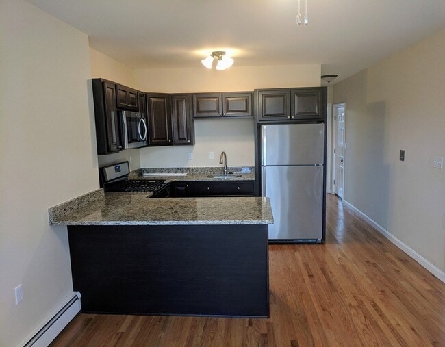 Photo - 80 Havre St Unit 2