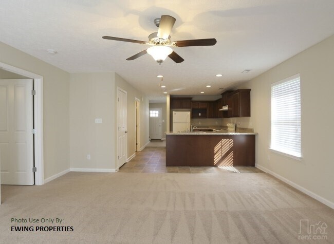 Photo - 115 Blackberry Dr