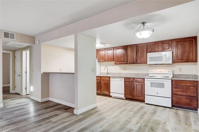 Photo - 5152 River Glen Dr Unidad 465