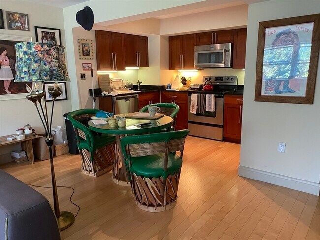 Photo - 1600 Beacon St Unit 811