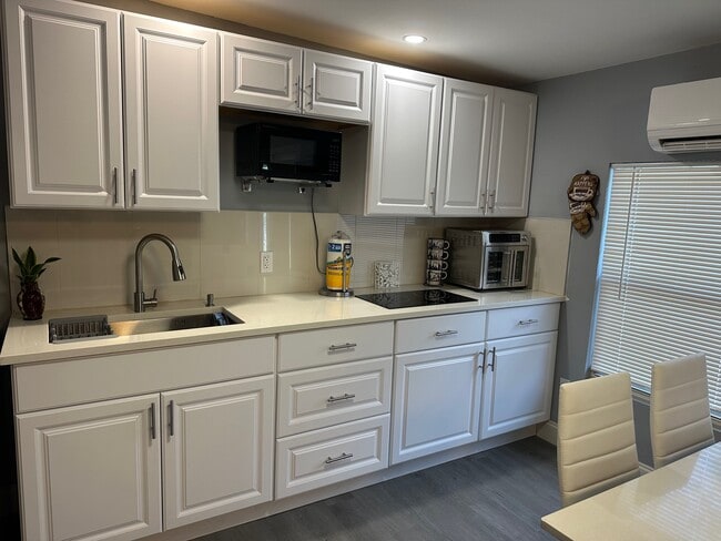 Photo - 493 Castle Dr Unit 493B