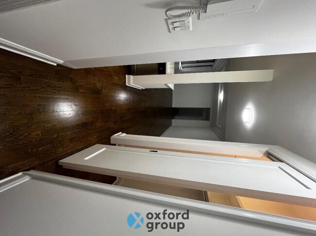 Building Photo - 1 bedroom in NEW YORK NY 10019 Unit 6D Rental