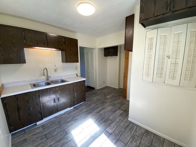 455-457 Pullman Ave