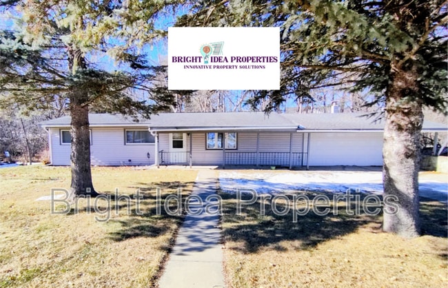 Photo - 304 Lake May 12 Rd