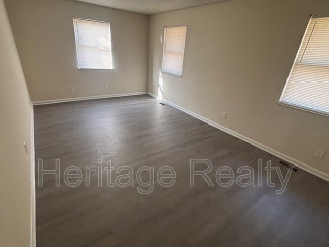 Photo - 1664 Laurans Ave