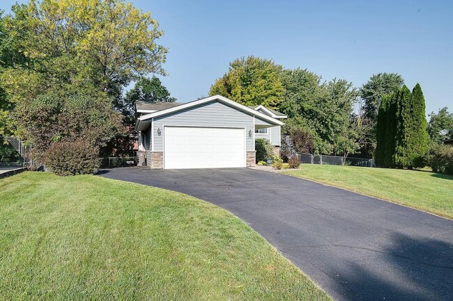 Photo - 13956 Brunswick Ave S