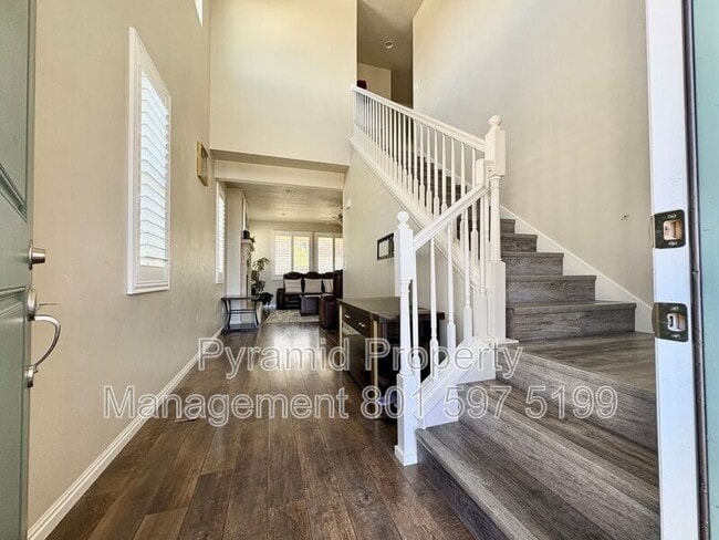 Photo - 5297 Halton Ln S