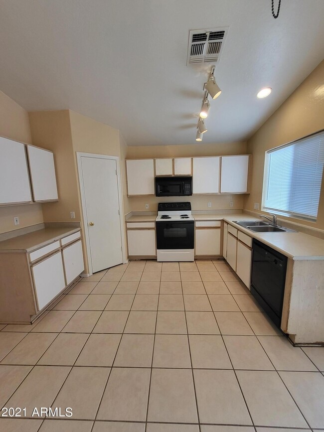 Photo - 11929 W Larkspur Rd