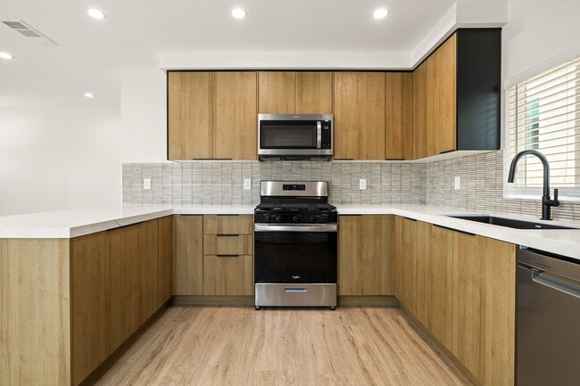 Photo - 7836 Claybeck Ave