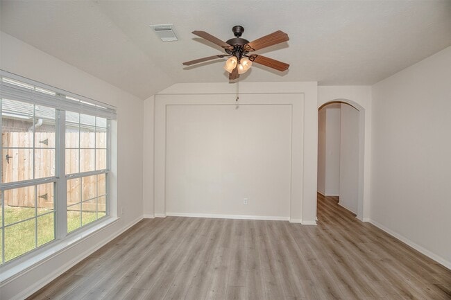 Photo - 876 Schooner Cove Ln
