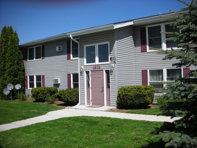 Photo - Village Apartments