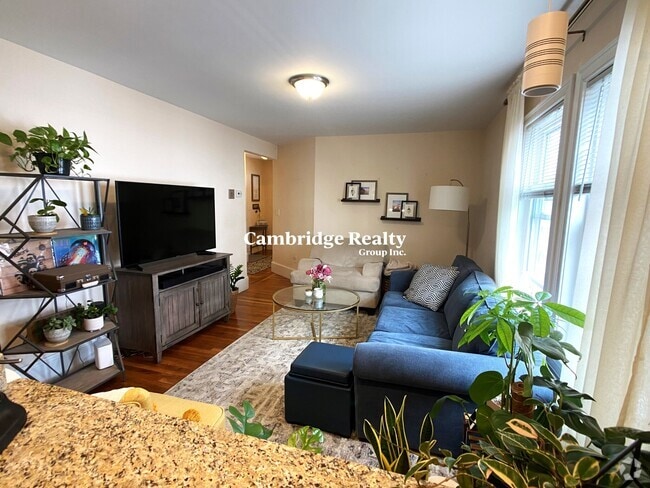 Building Photo - 78 Ten Hills Rd Unit 1 Rental