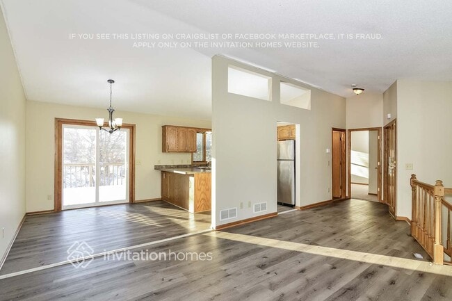 Photo - 3746 Hamlet Ave N