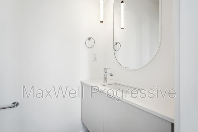 Photo - 13516-13115 115 Ave NW