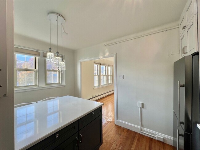 1450-1454-1454 Beacon St Unidad 744