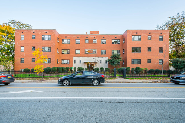 400 N Negley - Negley Gardens Apartments