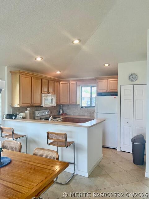 311 Club Dr