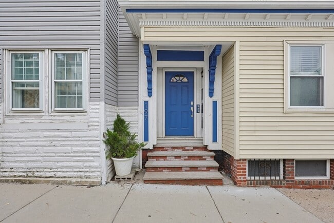 Photo - 197 Lexington St Unidad 2