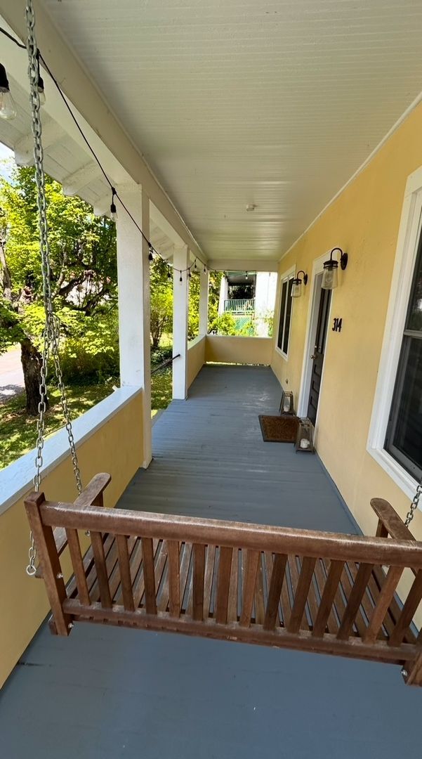 Photo - W&L Parents - Fully Furnished and Renovated Home