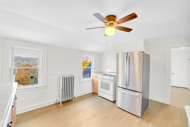Photo - 11 Southview St Unit 3