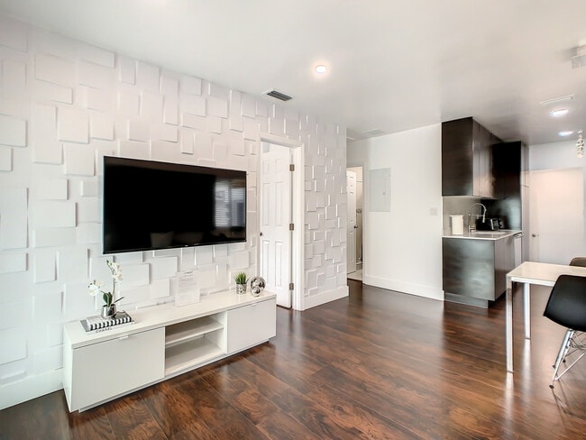 Photo - 2714 SW 36th Ave Unit A