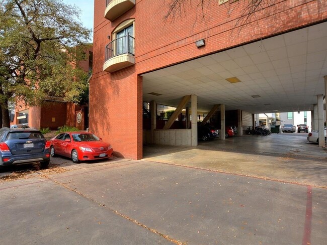 Photo - 106 E 30th St Unit 205