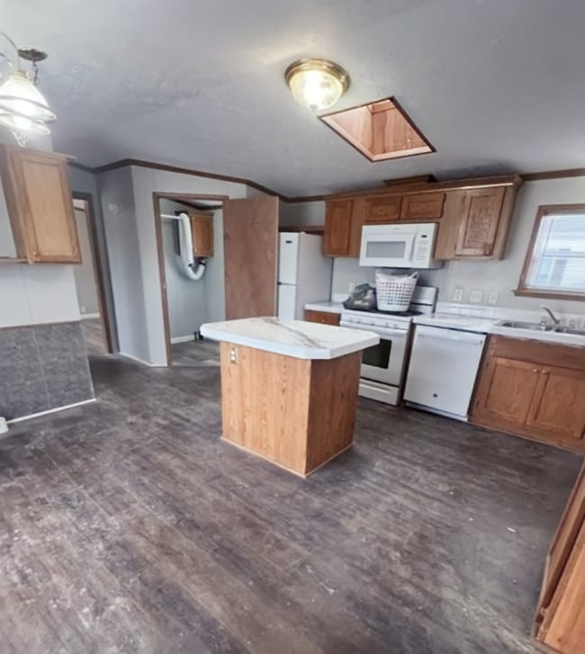 Photo - 27 Village Ct