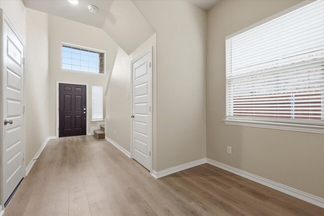 Photo - 3916 Ford Dr