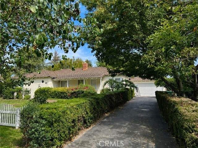 Photo - 325 W Lemon Ave