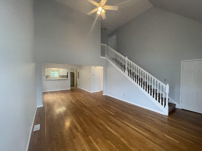 Photo - 305 S Mitchell St