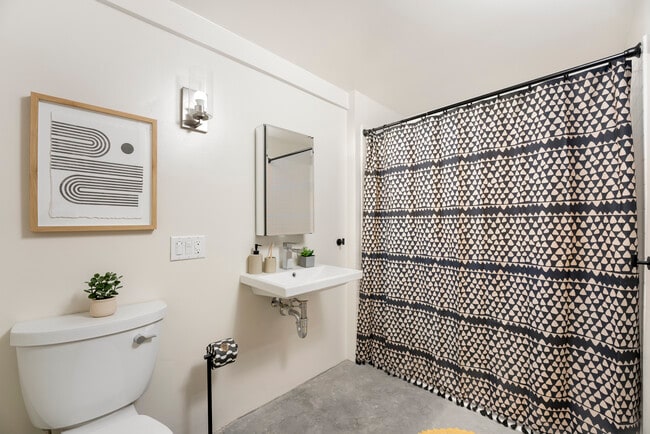 Photo - Kind Downtown