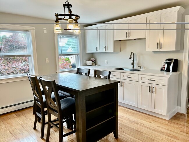 Building Photo - 71 Yeoman Ave Unit 1 Bed 1 Bath w Utilities